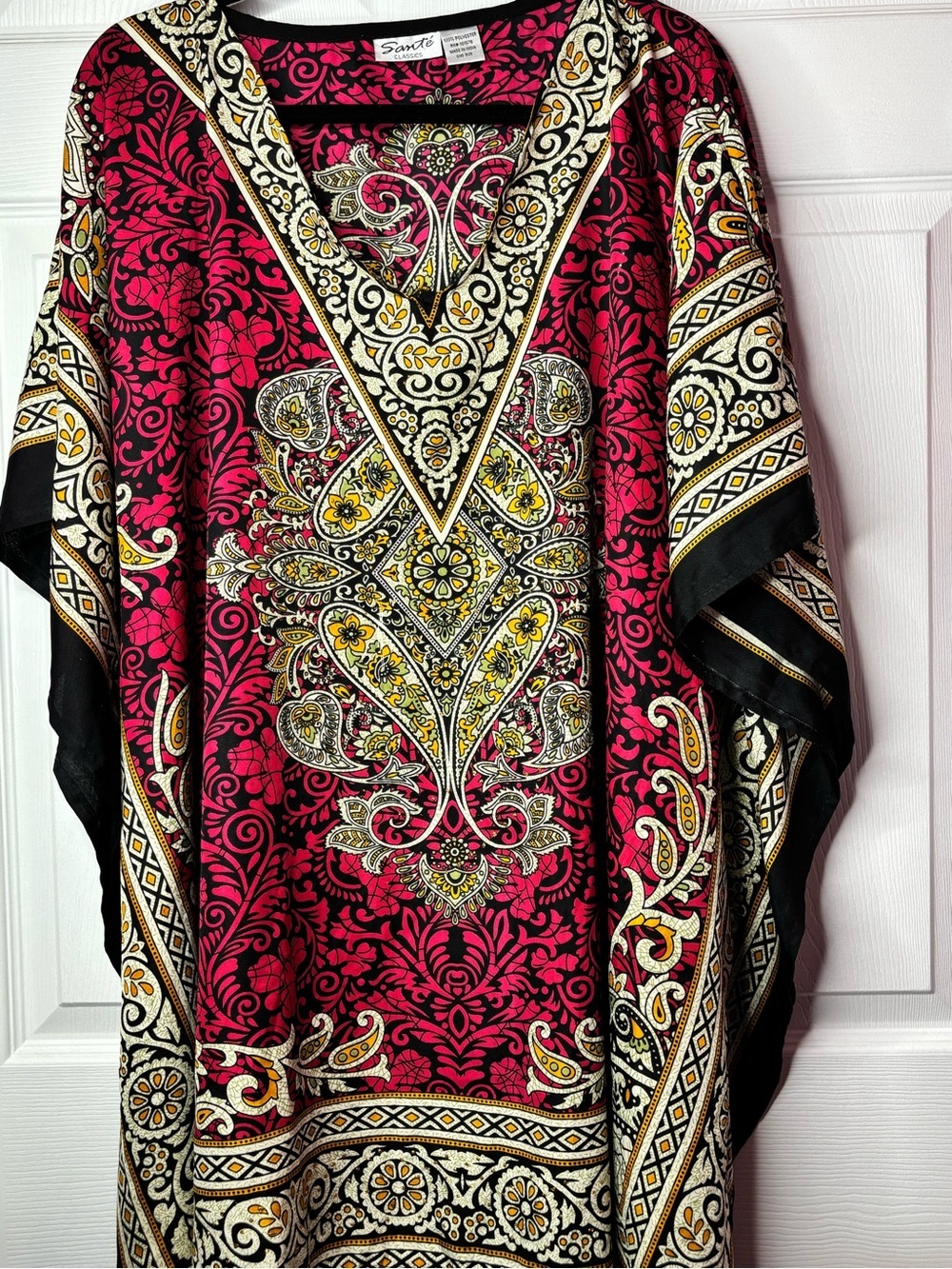 Women's Fuchsia Paisley V-Neck Caftan Dress